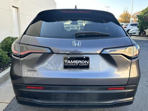 Used 2023 Honda HR-V LX image 3