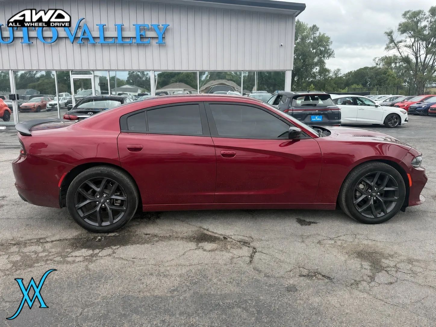 Used 2021 Dodge Charger SXT w/ Blacktop Package RWD image 8