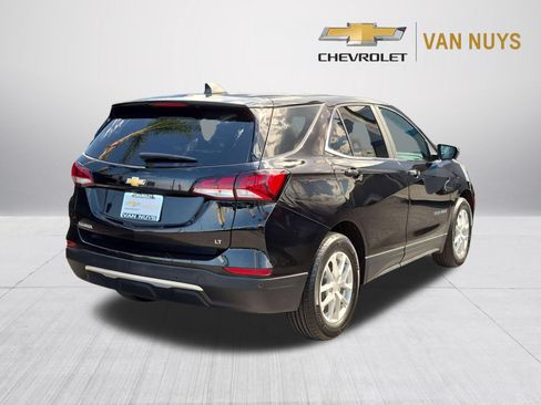 Used 2023 Chevrolet Equinox LT w/ Driver Convenience Package FWD image 5