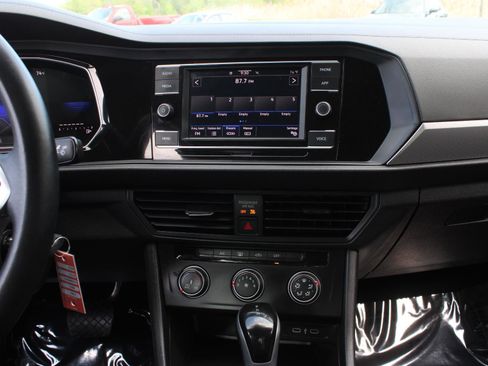 Used 2024 Volkswagen Jetta S FWD image 11