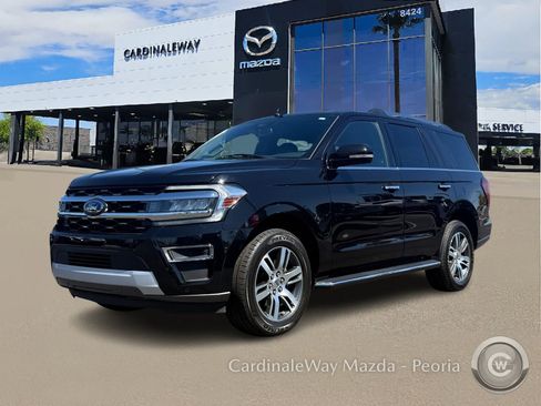 Used 2023 Ford Expedition Limited image 2
