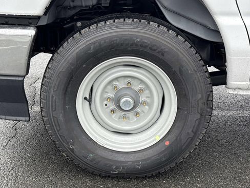 New 2026 Ford E-350 and Econoline 350 Super Duty w/ Power Equipment Group image 9