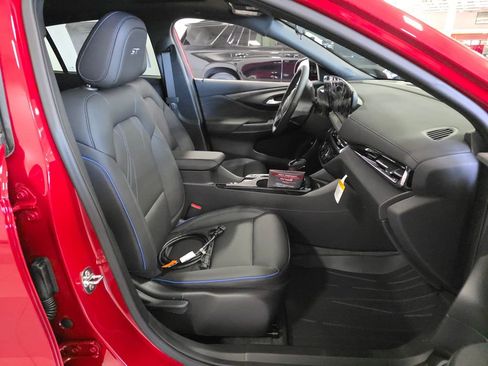 Used 2026 Buick Envista Sport Touring w/ Convenience I Package image 14