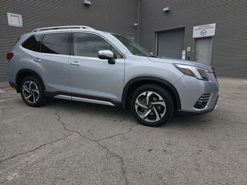 Used 2022 Subaru Forester Touring w/ Popular Package #2 image 3