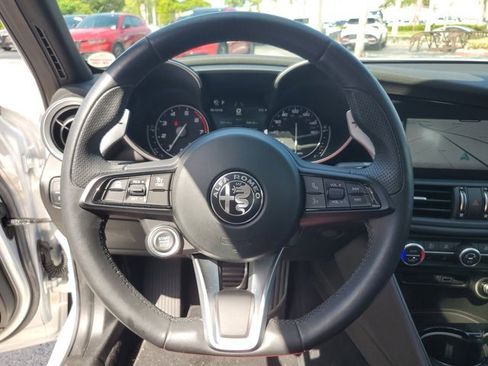 Used 2023 Alfa Romeo Giulia Sprint RWD image 28
