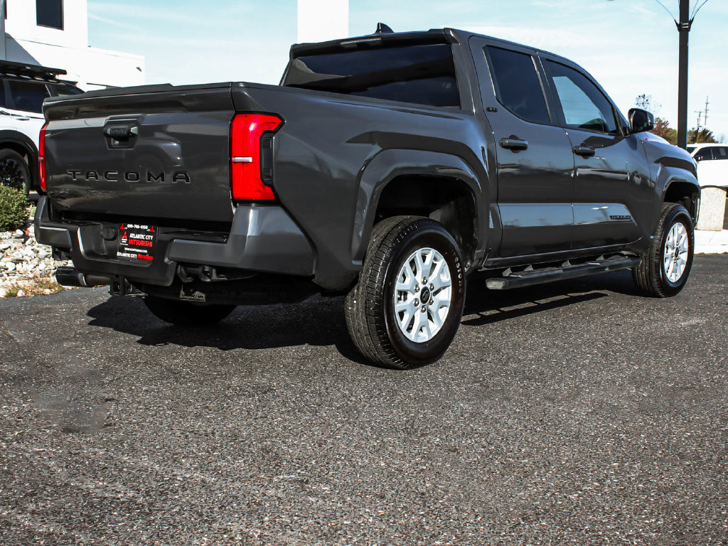 Used 2026 Toyota Tacoma SR5 AWD/4WD image 6