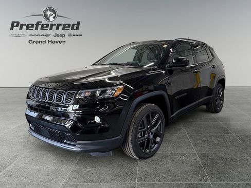 Used 2026 Jeep Compass Limited AWD/4WD image 2