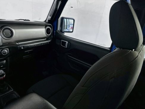 Used 2021 Jeep Wrangler Unlimited Sport AWD/4WD image 21