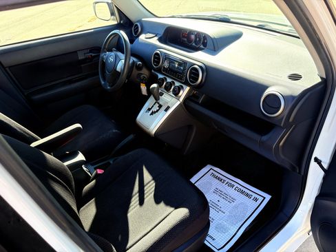 Used 2008 Scion xB image 23