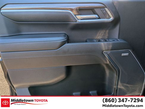 Used 2024 Chevrolet Silverado 1500 LT Trail Boss w/ Convenience Package II AWD/4WD image 10