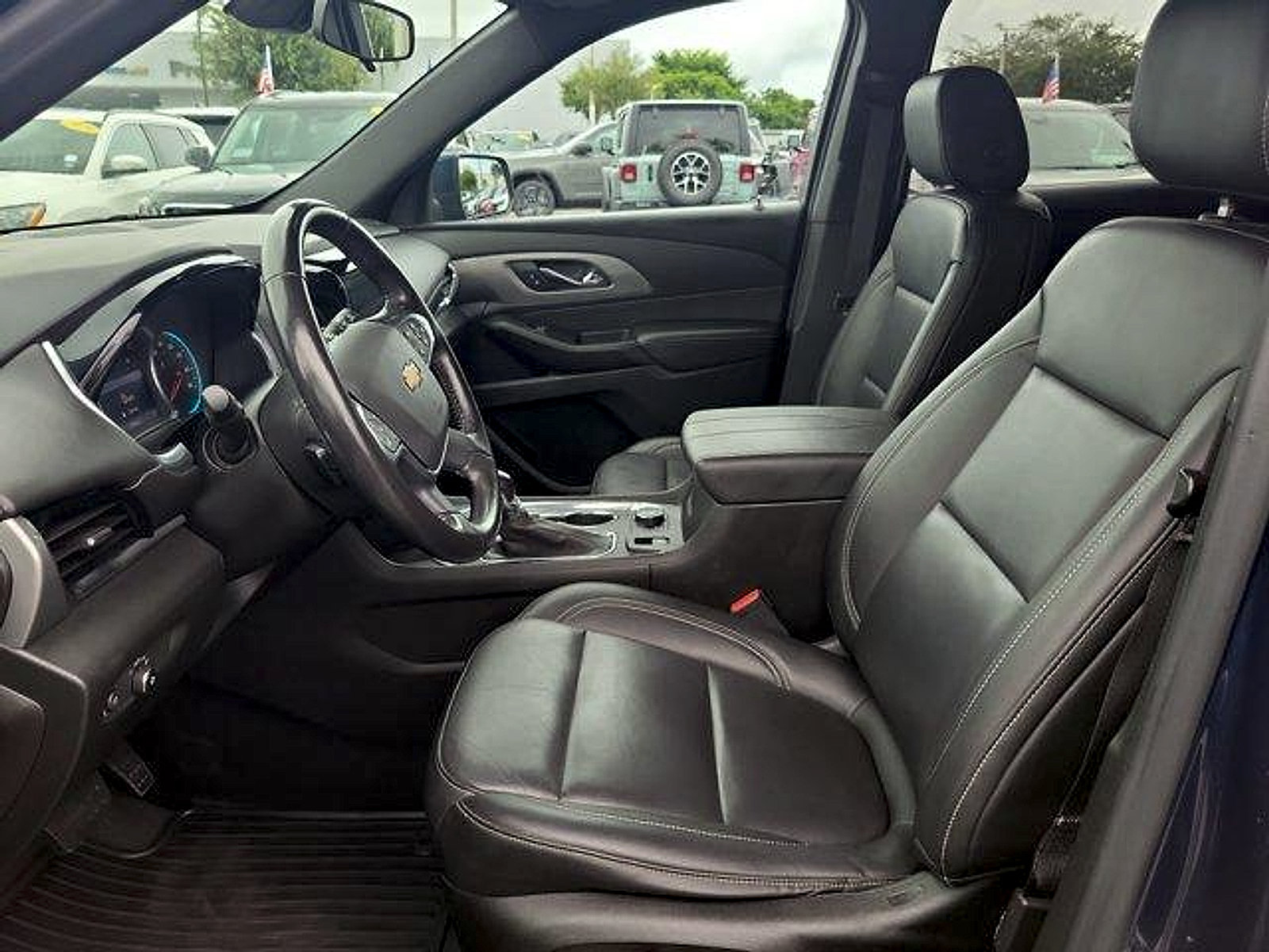 Used 2022 Chevrolet Traverse LT AWD/4WD image 26