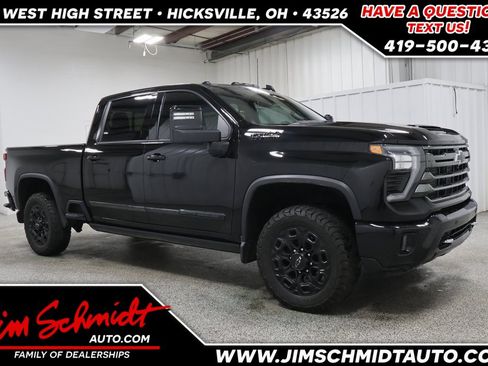 Used 2024 Chevrolet Silverado 2500 High Country w/ High Country Premium Package image 1
