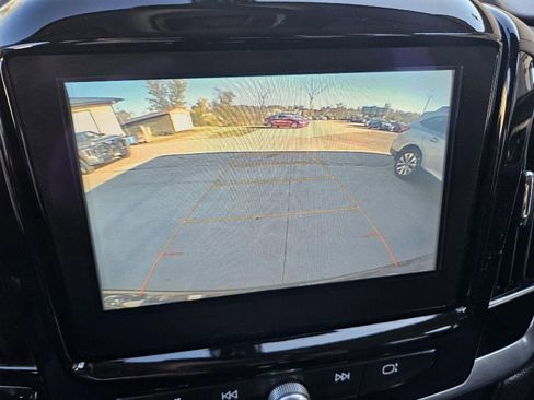 Used 2018 Chevrolet Traverse LT AWD/4WD image 19