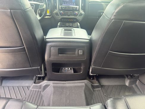 Used 2018 GMC Sierra 1500 SLT AWD/4WD image 10