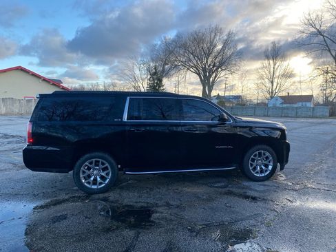 Used 2018 GMC Yukon XL SLE image 6