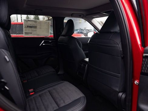 New 2026 Mitsubishi Outlander SE image 21