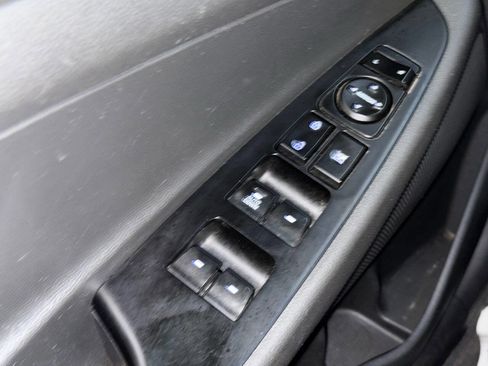 Used 2016 Hyundai Tucson SE image 40