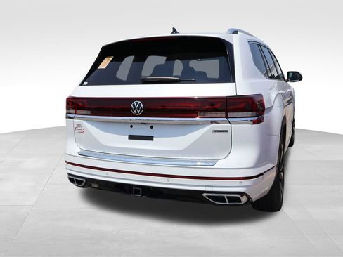 Used 2024 Volkswagen Atlas SEL Premium R-Line AWD/4WD image 16