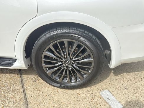 Used 2023 INFINITI QX80 Sensory w/ Cargo Package AWD/4WD image 34