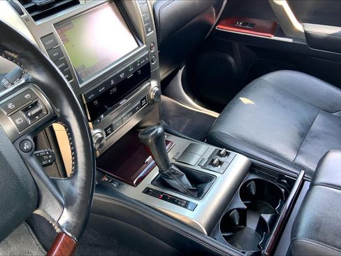Used 2015 Lexus GX 460 w/ Premium Package AWD/4WD image 16