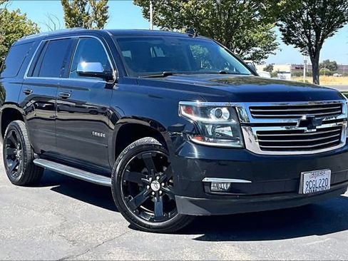 Used 2018 Chevrolet Tahoe Premier AWD/4WD image 2