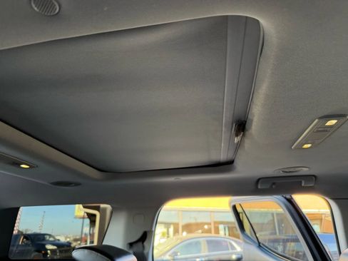 Used 2018 GMC Acadia SLT image 27