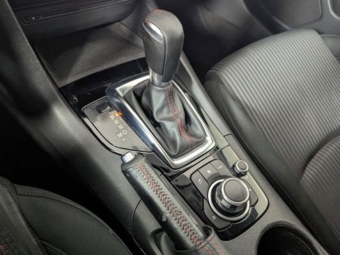 Used 2014 MAZDA MAZDA3 i Touring w/ Technology Package image 22