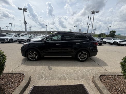 Used 2019 Hyundai Santa Fe XL w/ Cargo Package FWD image 16