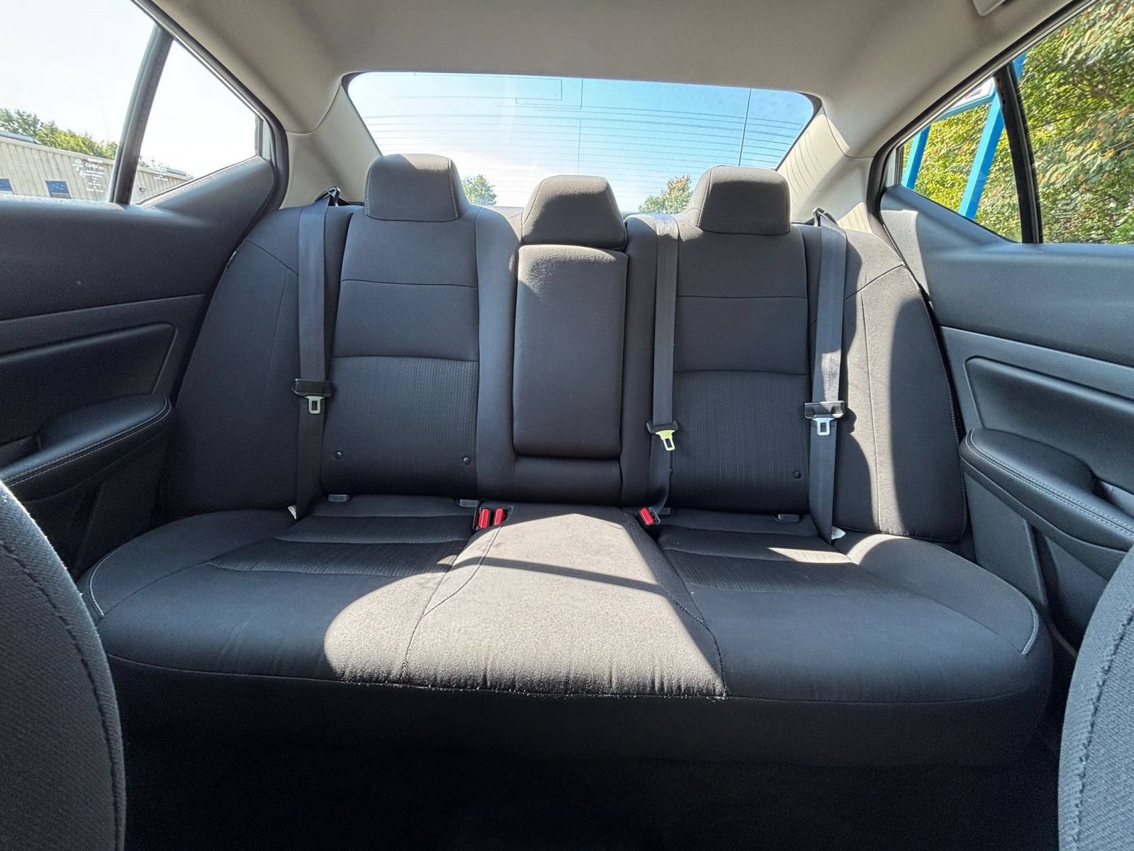 Used 2025 Nissan Altima 2.5 SV FWD image 37