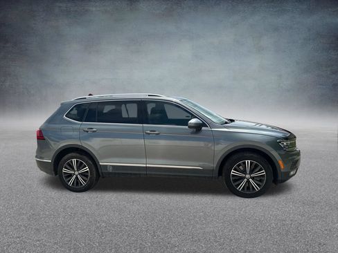 Used 2020 Volkswagen Tiguan SEL Premium R-Line AWD/4WD image 6
