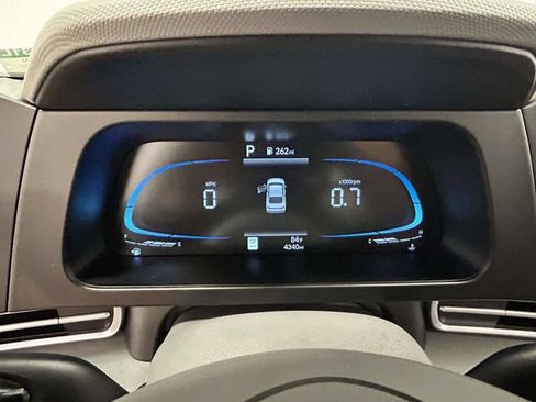 Certified 2025 Hyundai Elantra Sport FWD image 23