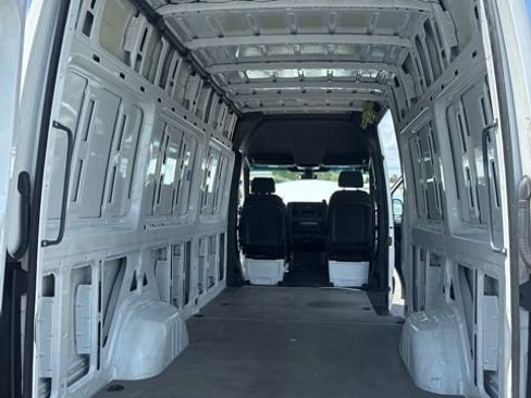 Used 2023 Mercedes-Benz Sprinter 2500 image 23
