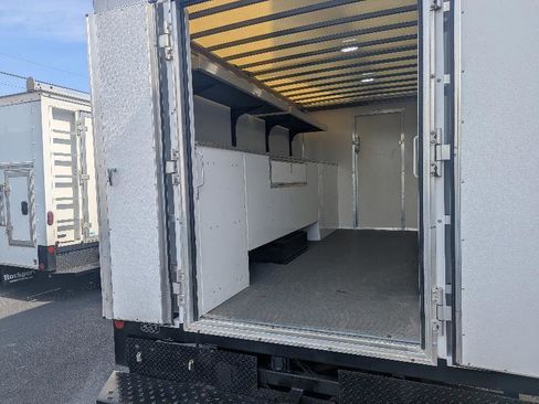 Used 2025 Ford E-450 and Econoline 450 Super Duty w/ Power Equipment Group image 13