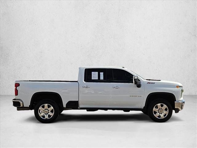 Used 2023 Chevrolet Silverado 2500 LTZ AWD/4WD image 4