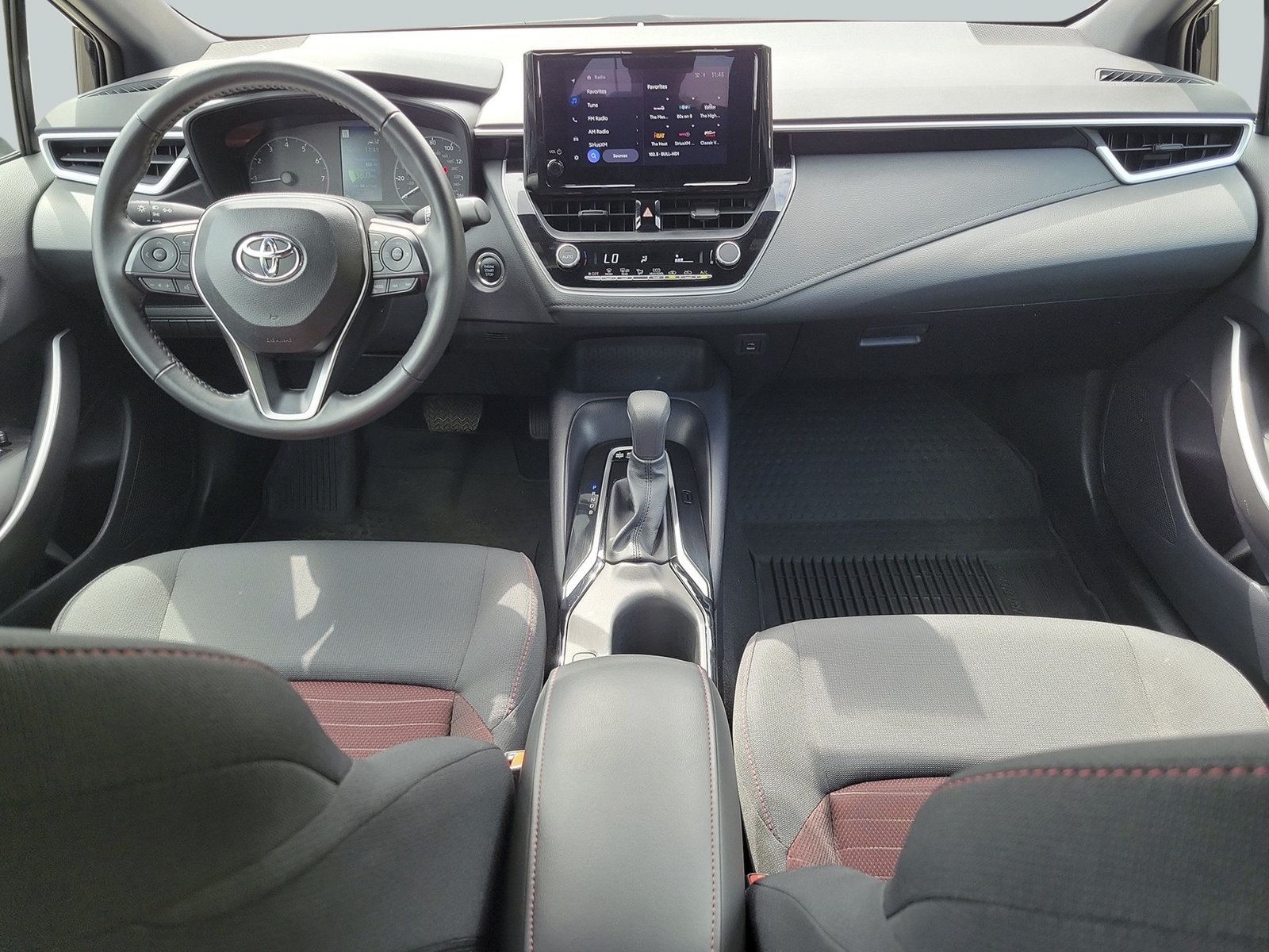 Used 2025 Toyota Corolla SE FWD image 10