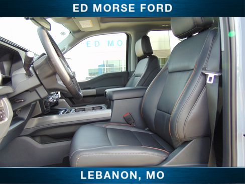 New 2026 Ford F250 Lariat w/ Black Appearance Package image 9