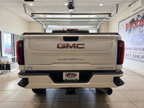 Used 2024 GMC Sierra 3500 Denali w/ Technology Package image 6