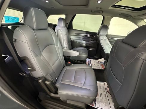 Used 2019 Buick Enclave Premium w/ Experience Buick Package image 30