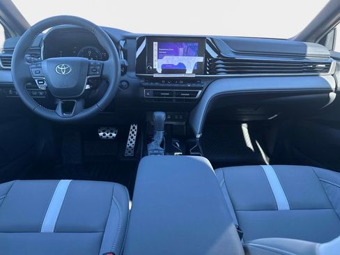 Used 2026 Toyota Camry SE w/ Convenience Package image 14