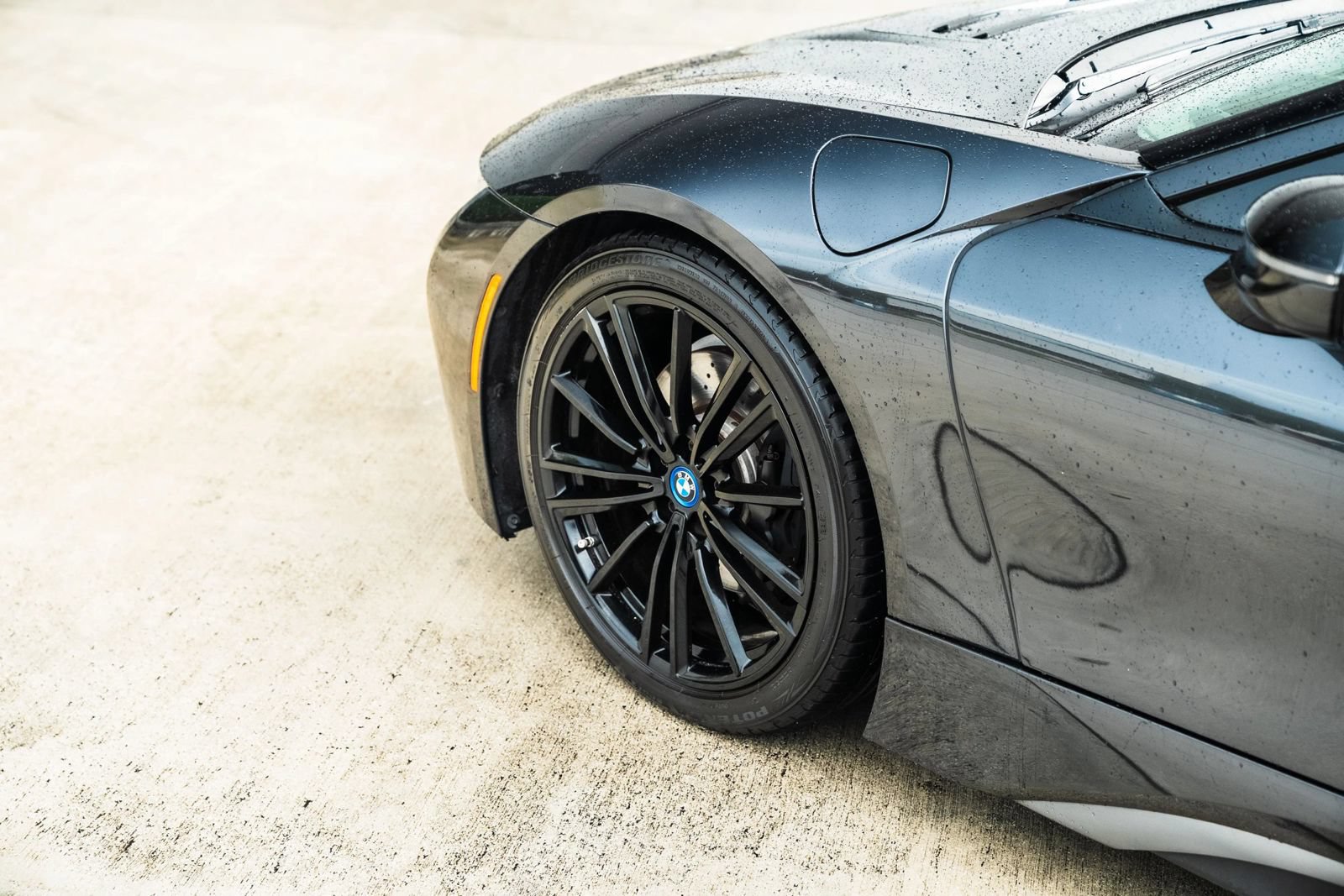 Used 2019 BMW i8 Roadster AWD/4WD image 9