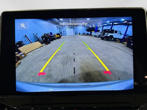 Used 2025 Jeep Compass Limited image 28