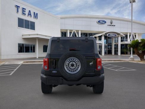 New 2025 Ford Bronco 4-Door AWD/4WD image 5