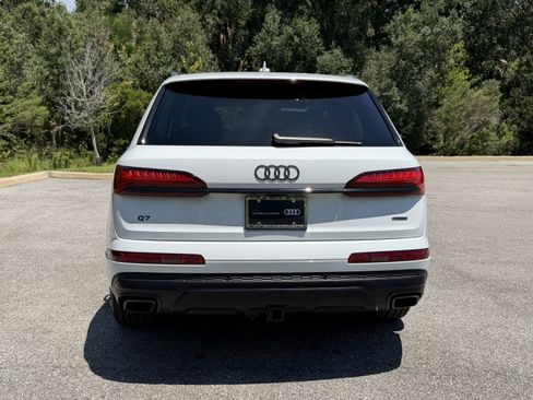 Used 2026 Audi Q7 3.0T Premium w/ Convenience Plus Package AWD/4WD image 4