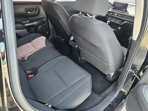 Used 2024 Honda HR-V LX image 17