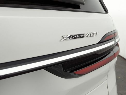 Certified 2023 BMW X7 xDrive40i image 12