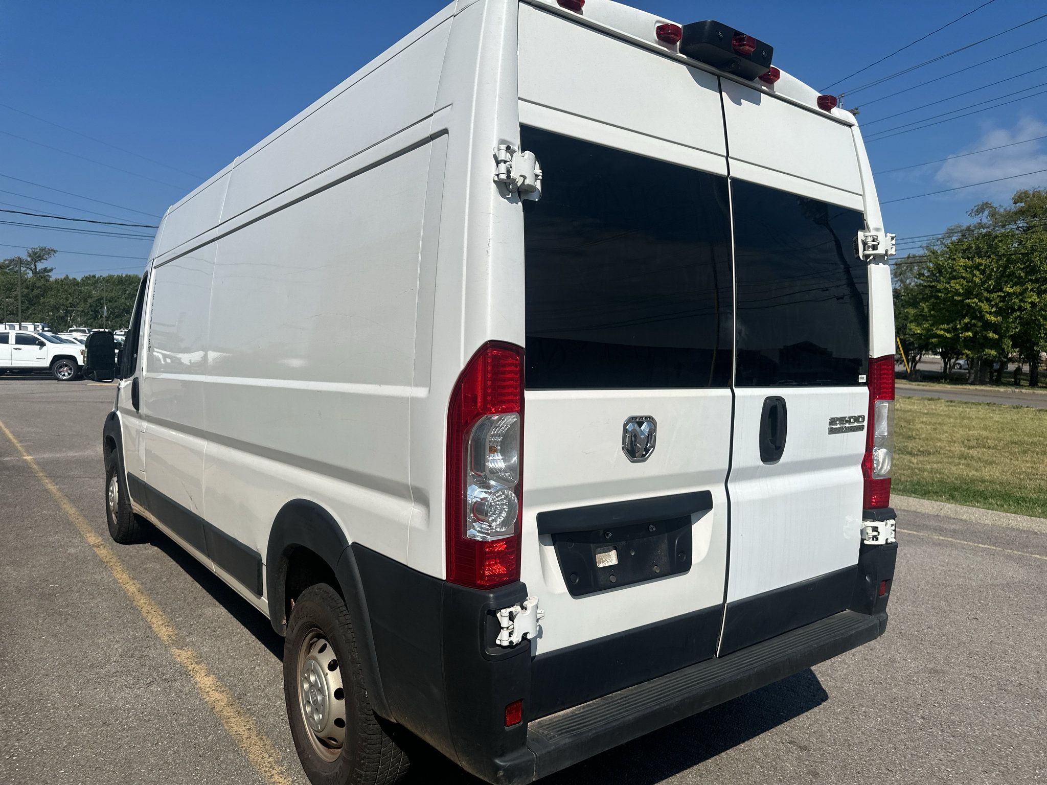 Used 2023 RAM ProMaster 2500 FWD image 6