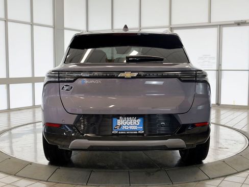 Used 2024 Chevrolet Equinox EV LT image 7