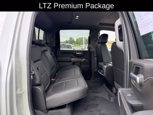 Used 2022 Chevrolet Silverado 2500 LTZ w/ LTZ Premium Package AWD/4WD image 10