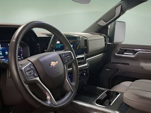 Used 2026 Chevrolet Silverado 3500 LTZ w/ LTZ Premium Package AWD/4WD image 27