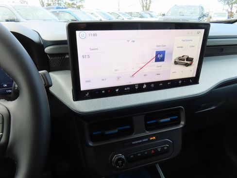 New 2026 Ford Maverick XLT w/ XLT Luxury Package image 8